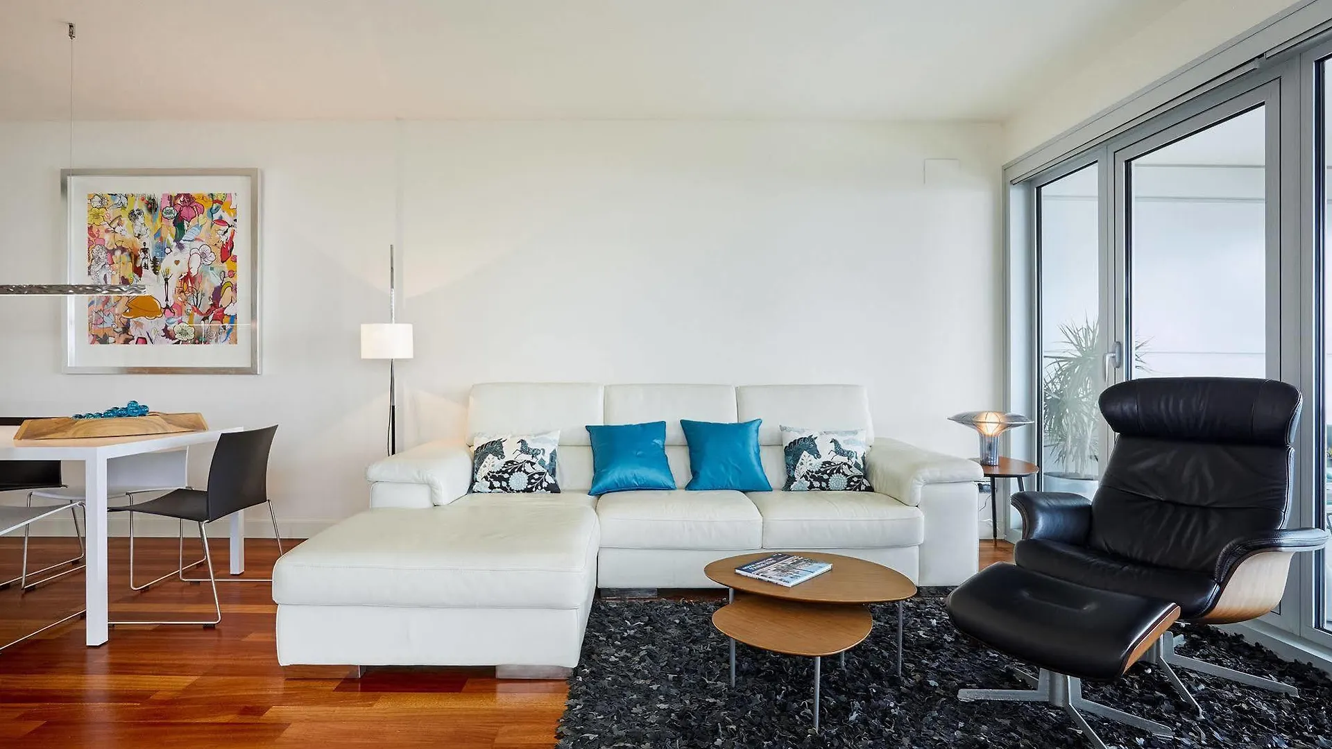 Urban District Apartments - Rambla Suites & Pool Barcelona Spanien