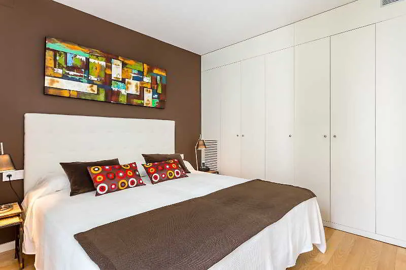 Urban District Apartments - Rambla Suites & Pool Barcelona