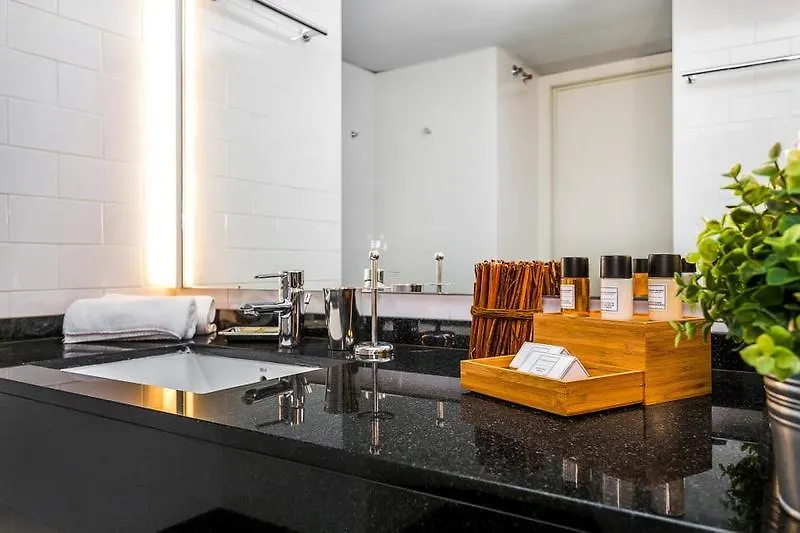 Urban District Apartments - Rambla Suites & Pool Barcelona