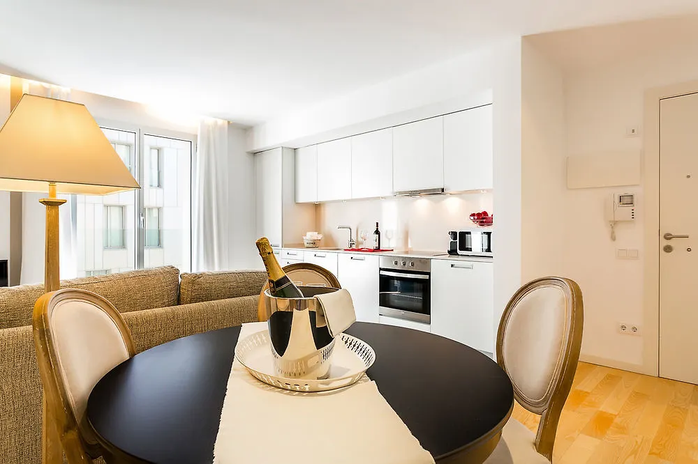 Urban District Apartments - Rambla Suites & Pool Barcelona Spain