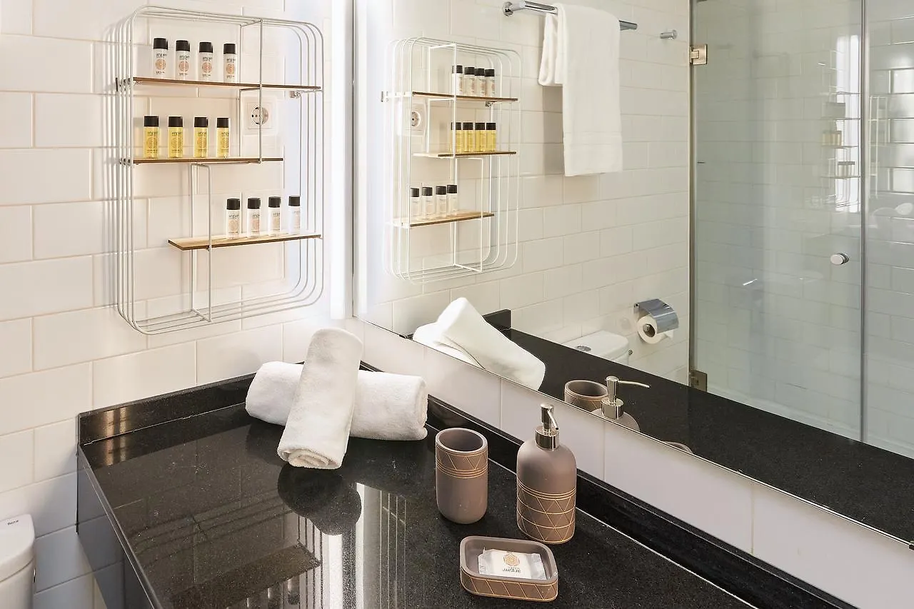 Urban District Apartments - Rambla Suites & Pool Barcelona Spain