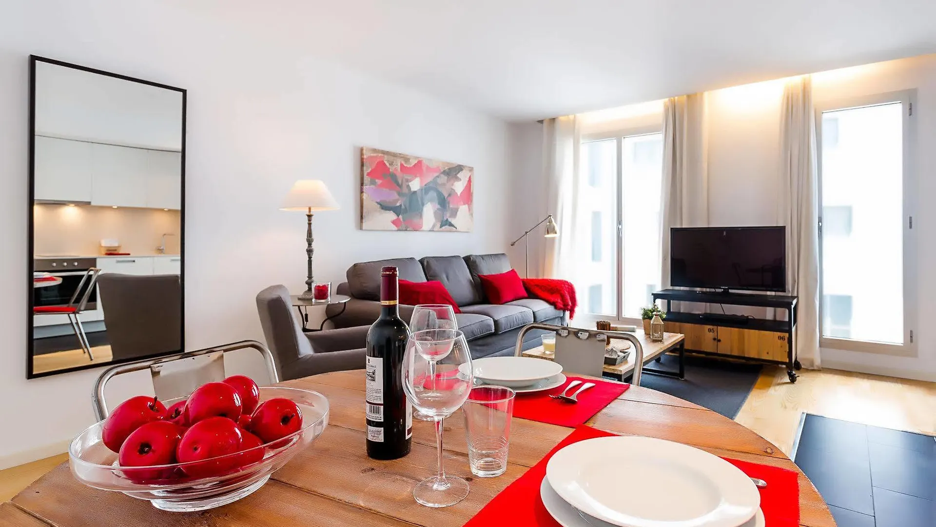 Urban District Apartments - Rambla Suites & Pool Barcelona 0*,